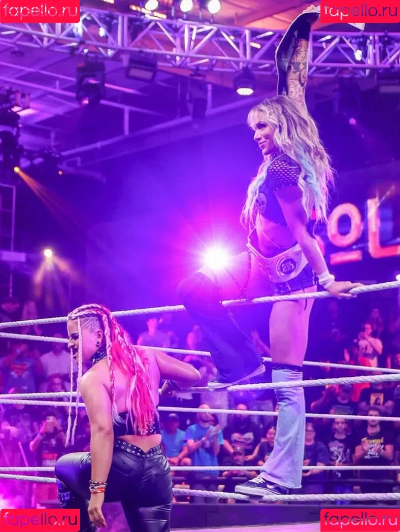 Sol Ruca / solrucawwe / solrvca Onlyfans Photo Gallery 