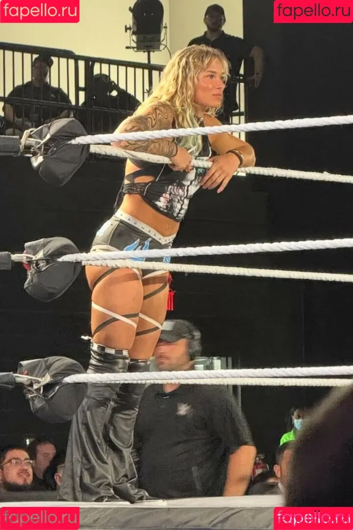 Sol Ruca / solrucawwe / solrvca Onlyfans Photo Gallery 
