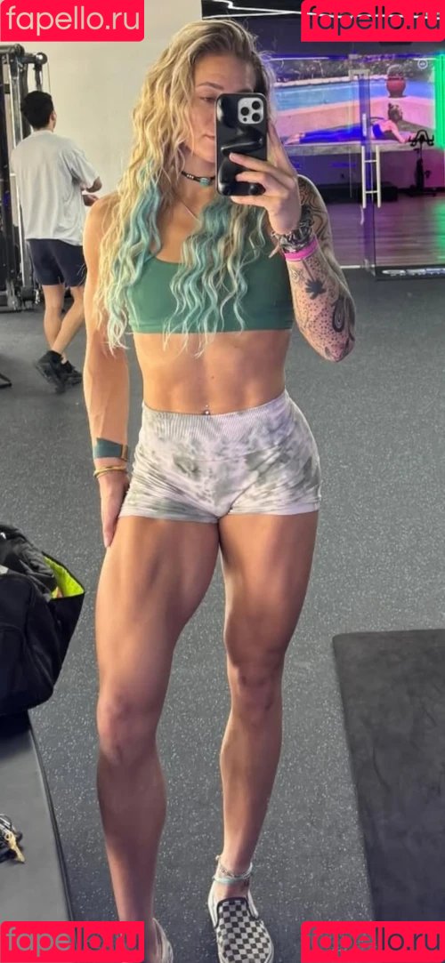 Sol Ruca / solrucawwe / solrvca Onlyfans Photo Gallery 