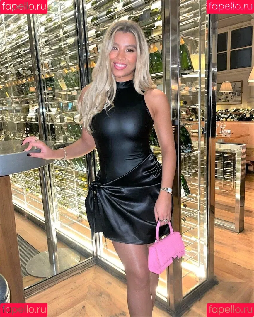 Molly Rainford / mollyrainford Onlyfans Photo Gallery 