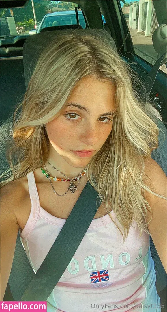 daisyt135 / princ3ssda1sy Onlyfans Photo Gallery 