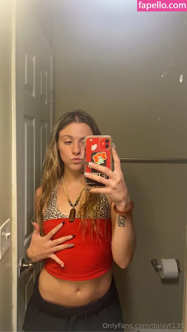 daisyt135 / princ3ssda1sy Onlyfans Photo Gallery 