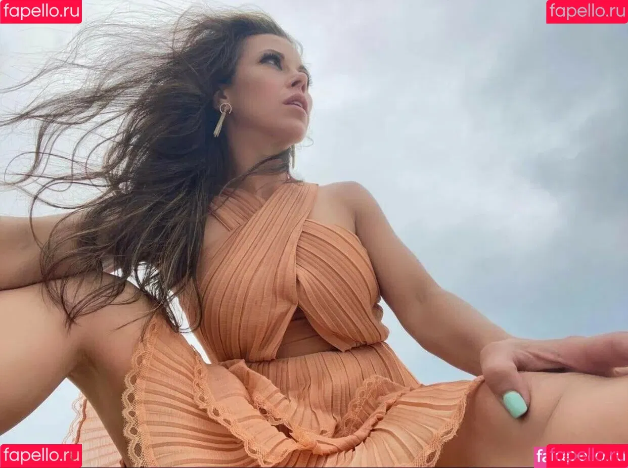 Mickie James / michelejames / themickiejames Onlyfans Photo Gallery 