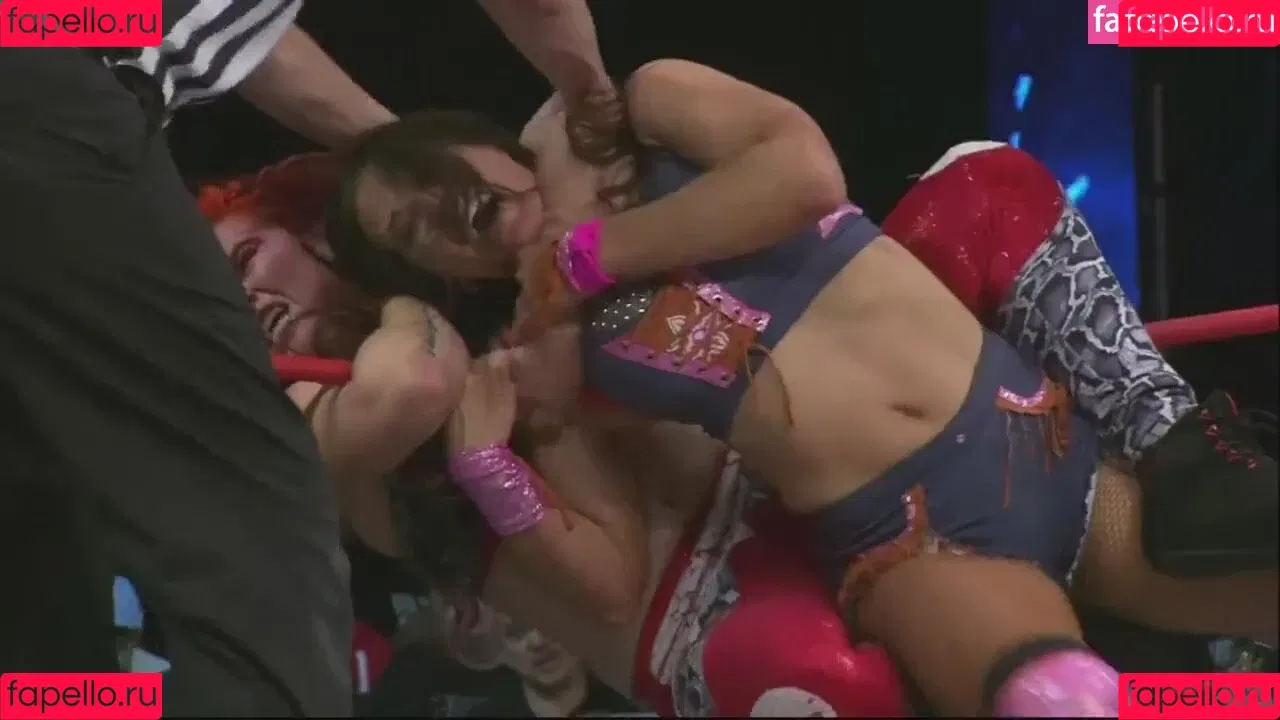 Mickie James / michelejames / themickiejames Onlyfans Photo Gallery 