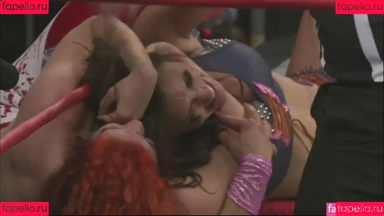Mickie James / michelejames / themickiejames Onlyfans Photo Gallery 