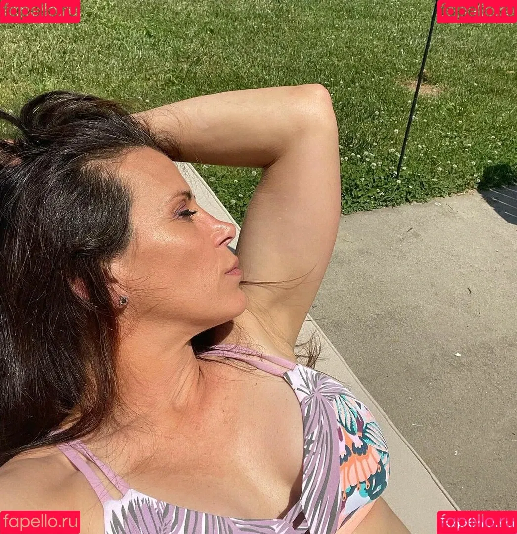 Mickie James / michelejames / themickiejames Onlyfans Photo Gallery 