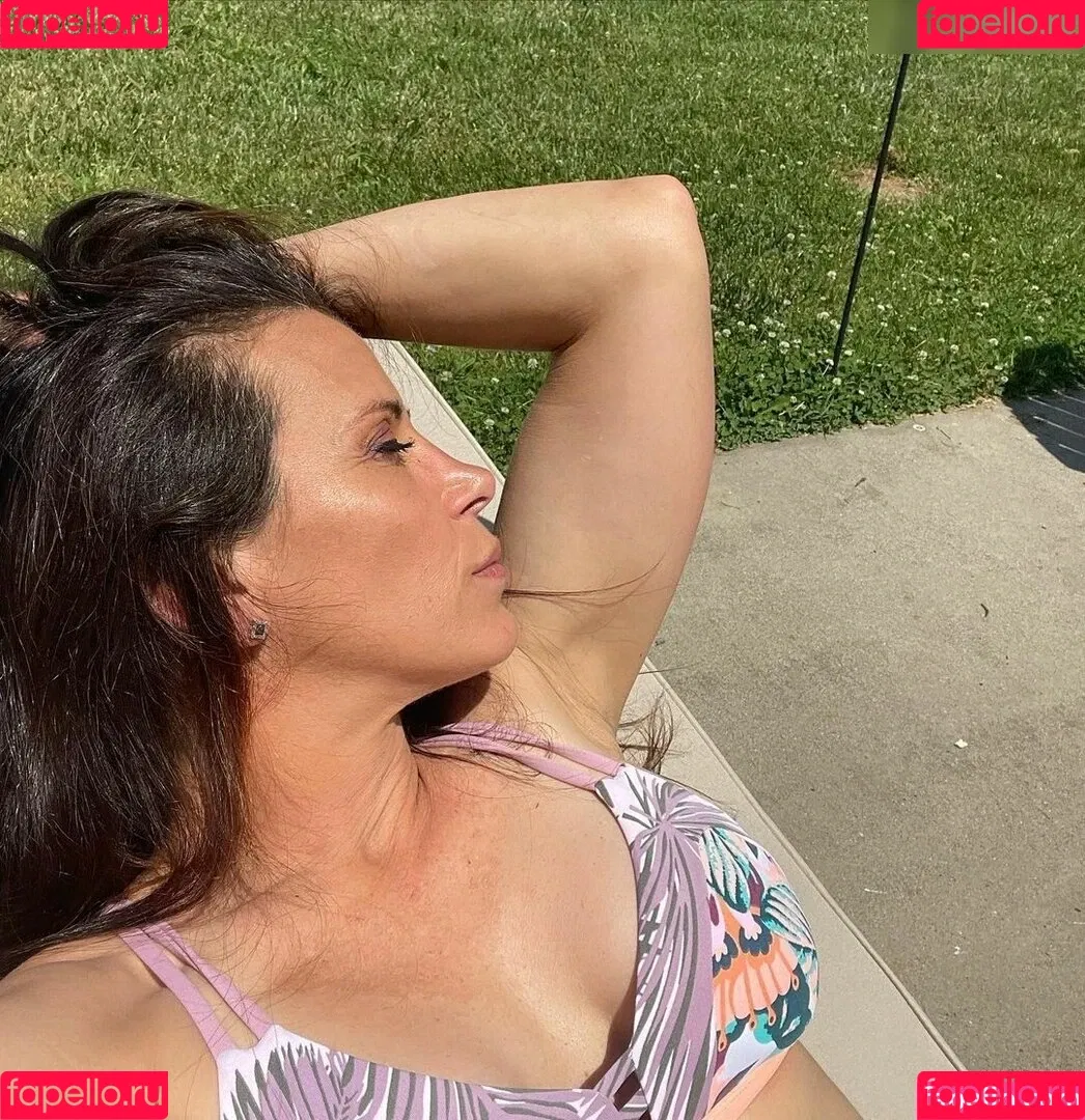Mickie James / michelejames / themickiejames Onlyfans Photo Gallery 