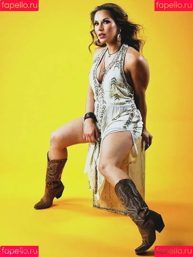 Mickie James / michelejames / themickiejames Onlyfans Photo Gallery 