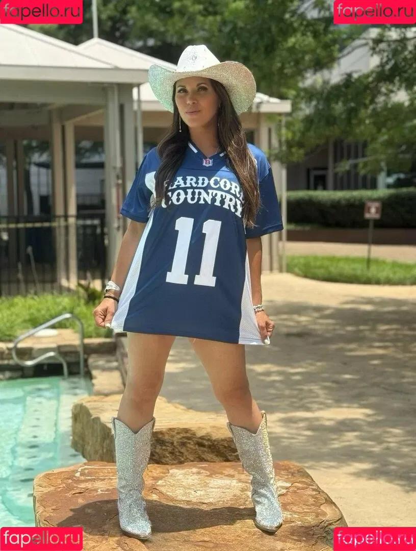 Mickie James / michelejames / themickiejames Onlyfans Photo Gallery 