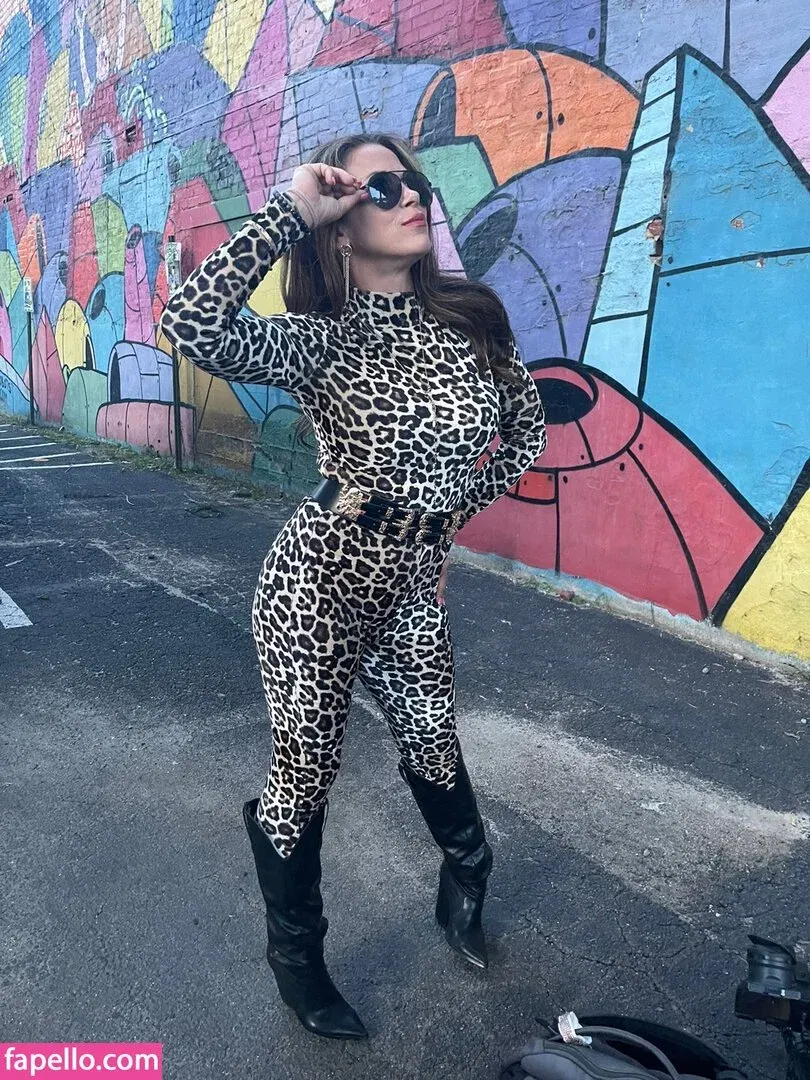 Mickie James / michelejames / themickiejames Onlyfans Photo Gallery 