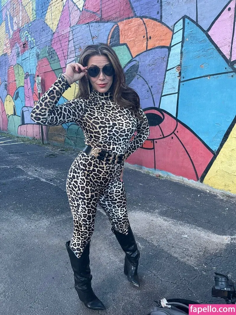 Mickie James / michelejames / themickiejames Onlyfans Photo Gallery 