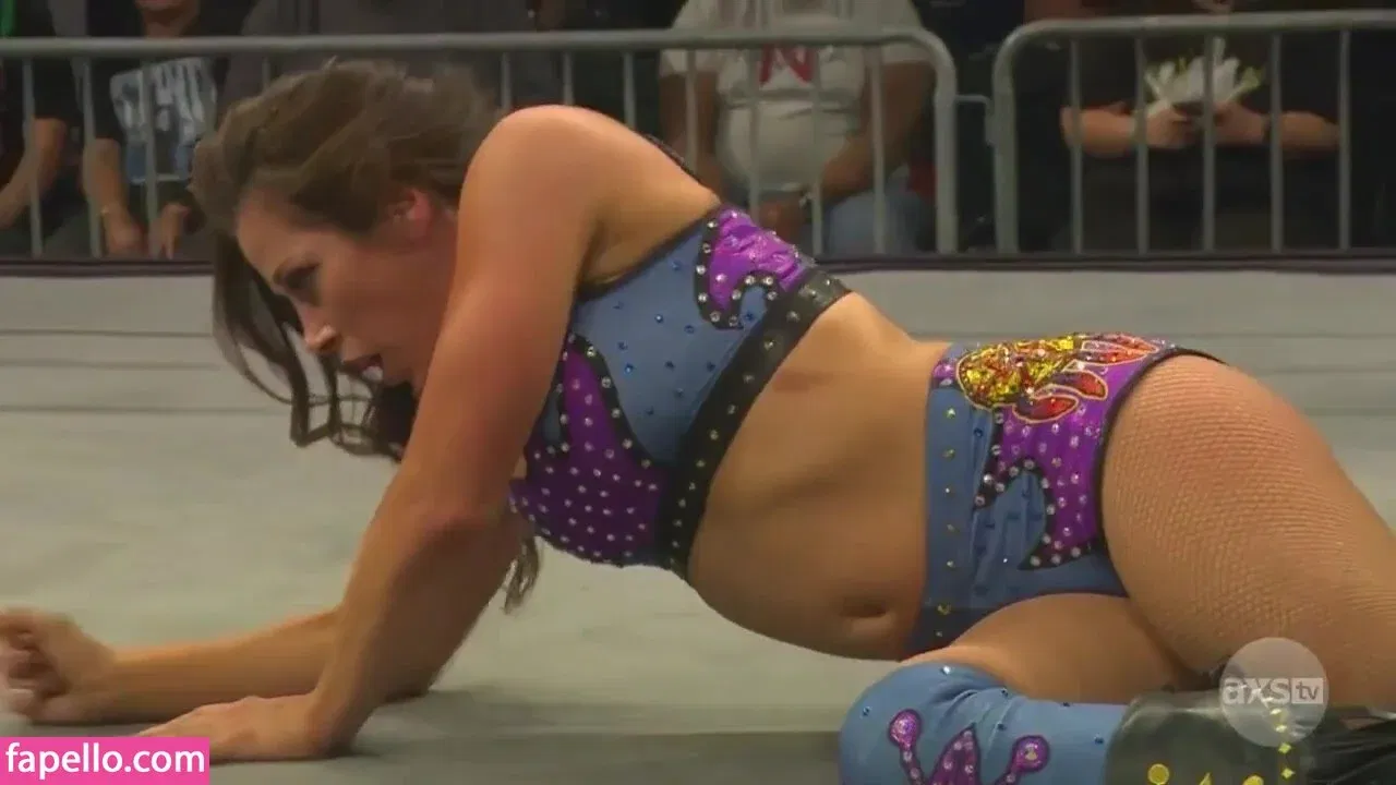 Mickie James / michelejames / themickiejames Onlyfans Photo Gallery 