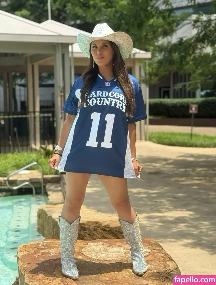 Mickie James / michelejames / themickiejames Onlyfans Photo Gallery 