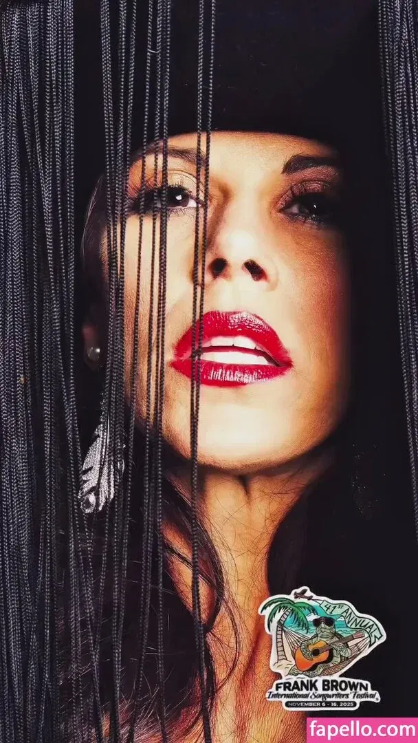 Mickie James / michelejames / themickiejames Onlyfans Photo Gallery 