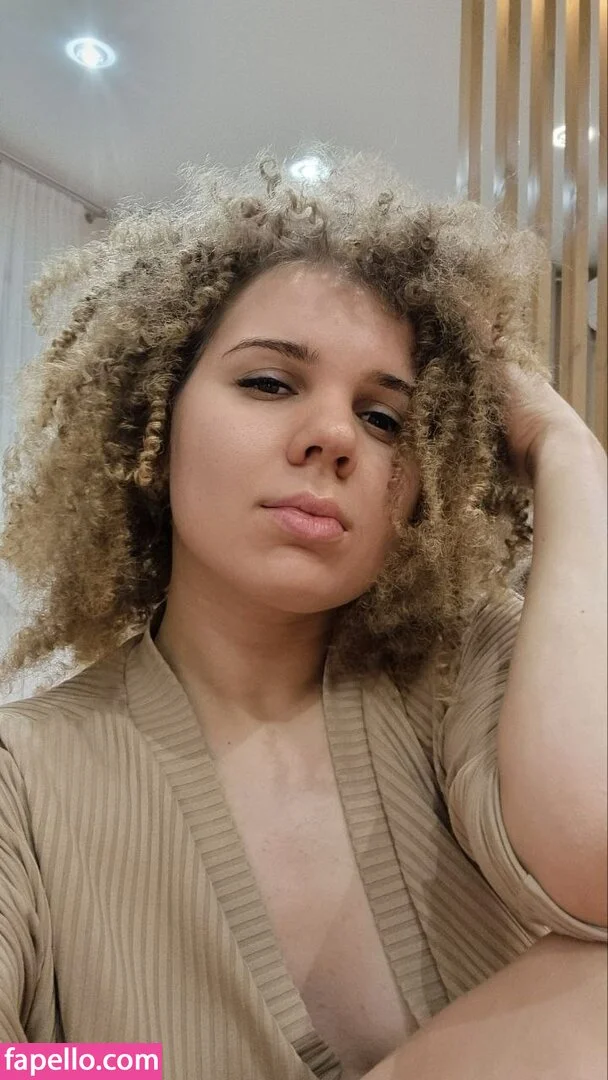 Julia Kul / JuliaKul_Official / juliakul Onlyfans Photo Gallery 