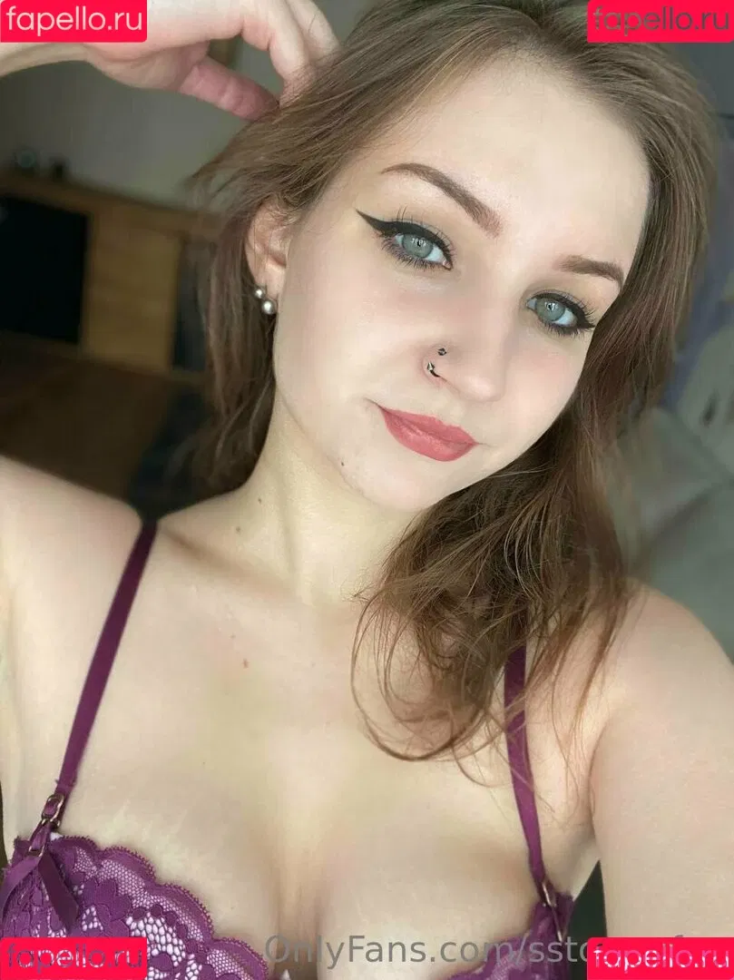 sstormyfox / st0rmfox Onlyfans Photo Gallery 