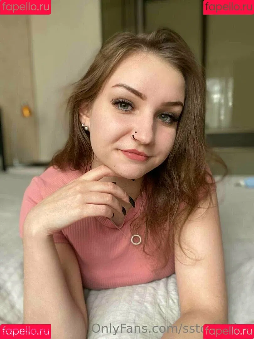 sstormyfox / st0rmfox Onlyfans Photo Gallery 