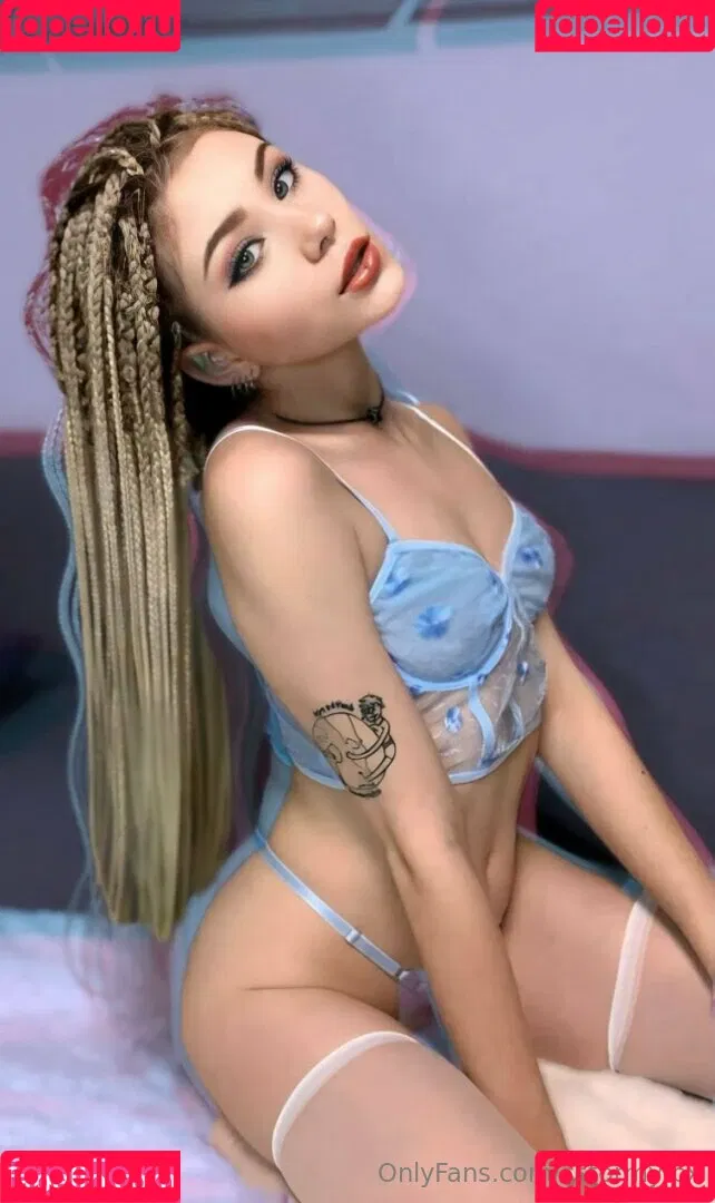 sstormyfox / st0rmfox Onlyfans Photo Gallery 