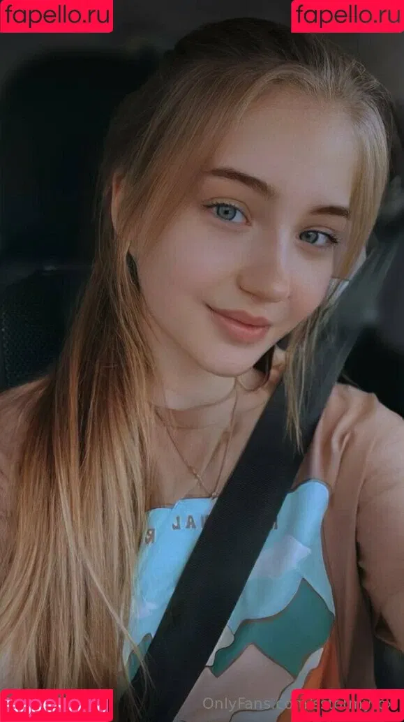 sstormyfox / st0rmfox Onlyfans Photo Gallery 