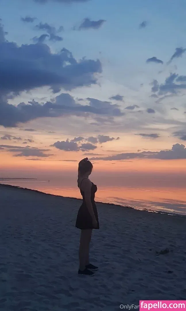 sstormyfox / st0rmfox Onlyfans Photo Gallery 