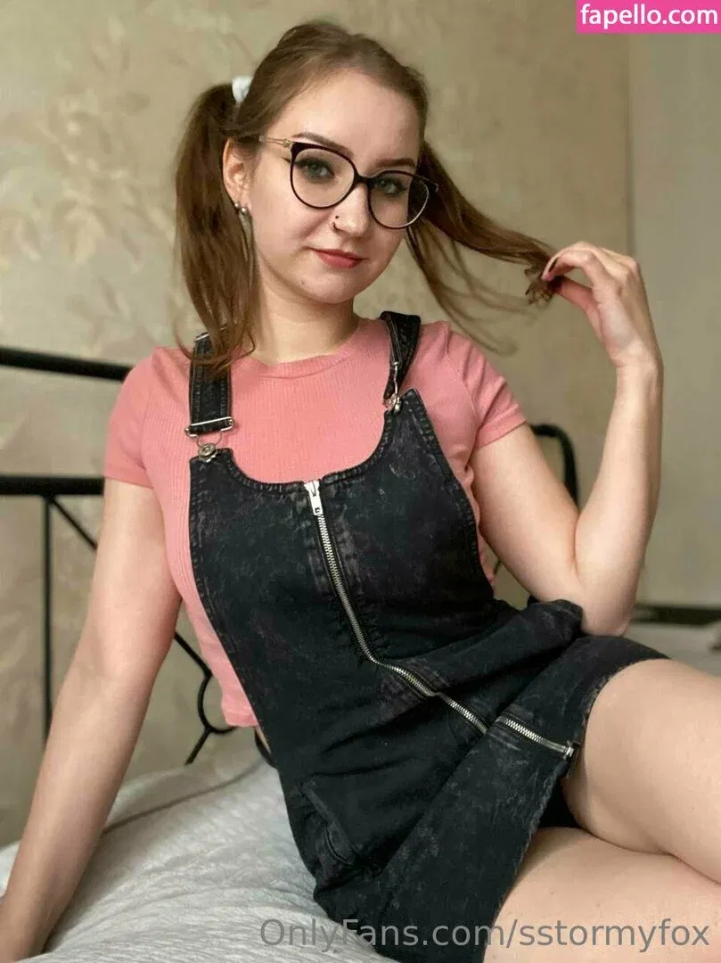 sstormyfox / st0rmfox Onlyfans Photo Gallery 