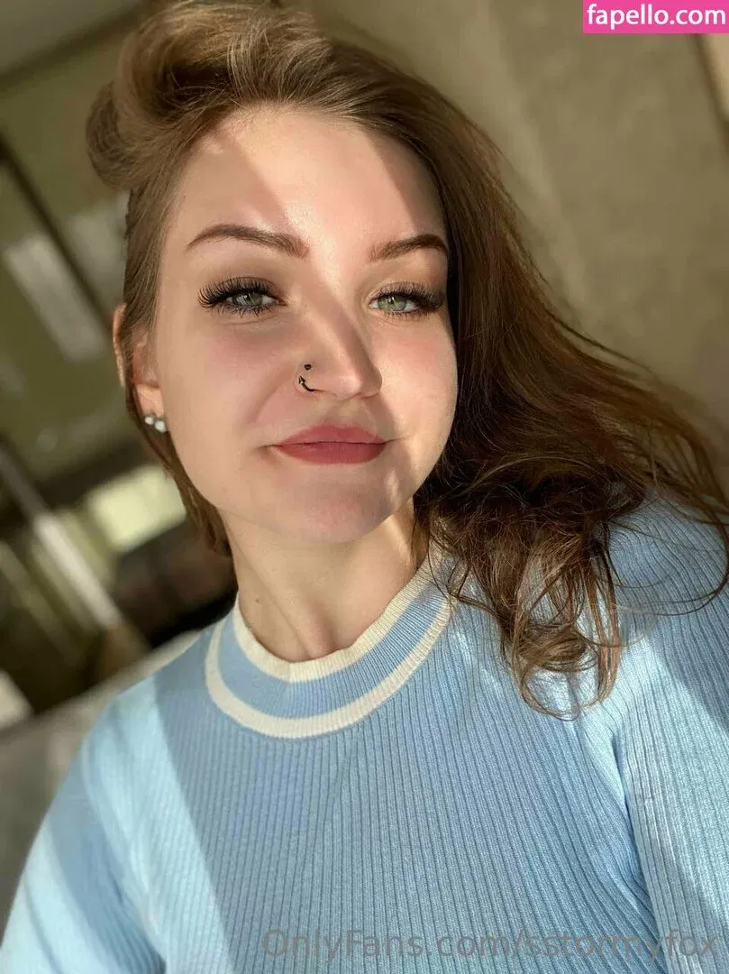 sstormyfox / st0rmfox Onlyfans Photo Gallery 