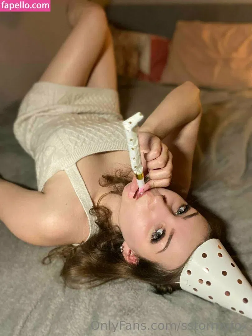 sstormyfox / st0rmfox Onlyfans Photo Gallery 