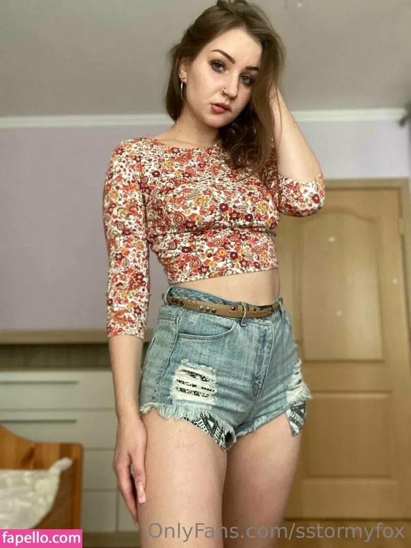 sstormyfox / st0rmfox Onlyfans Photo Gallery 