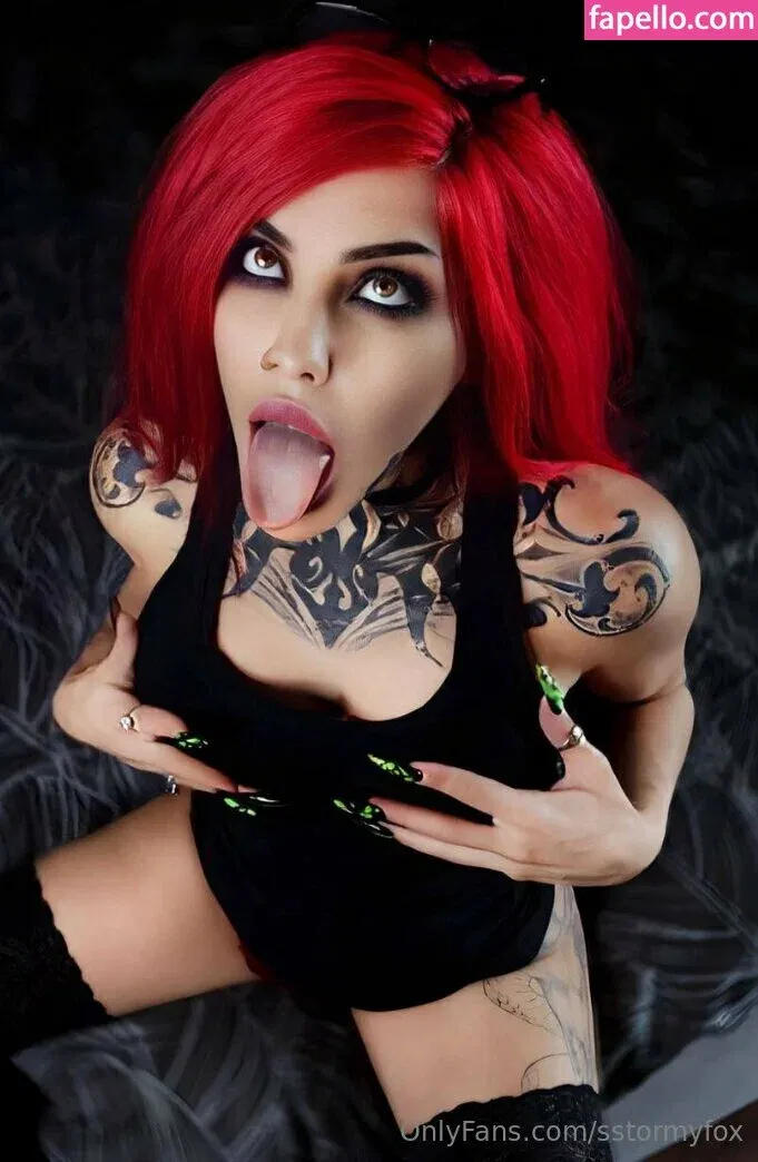 sstormyfox / st0rmfox Onlyfans Photo Gallery 