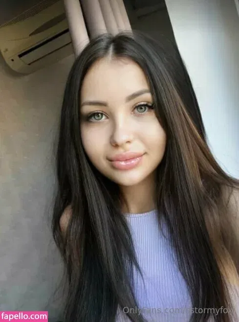 sstormyfox / st0rmfox Onlyfans Photo Gallery 