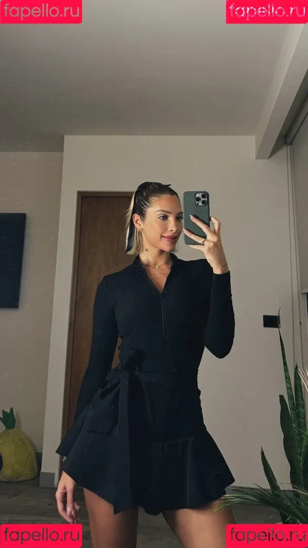 Antonella Mantovano / antomantovano Onlyfans Photo Gallery 