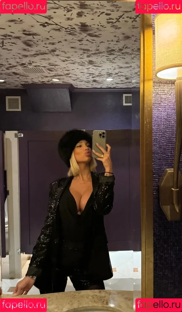 Antonella Mantovano / antomantovano Onlyfans Photo Gallery 