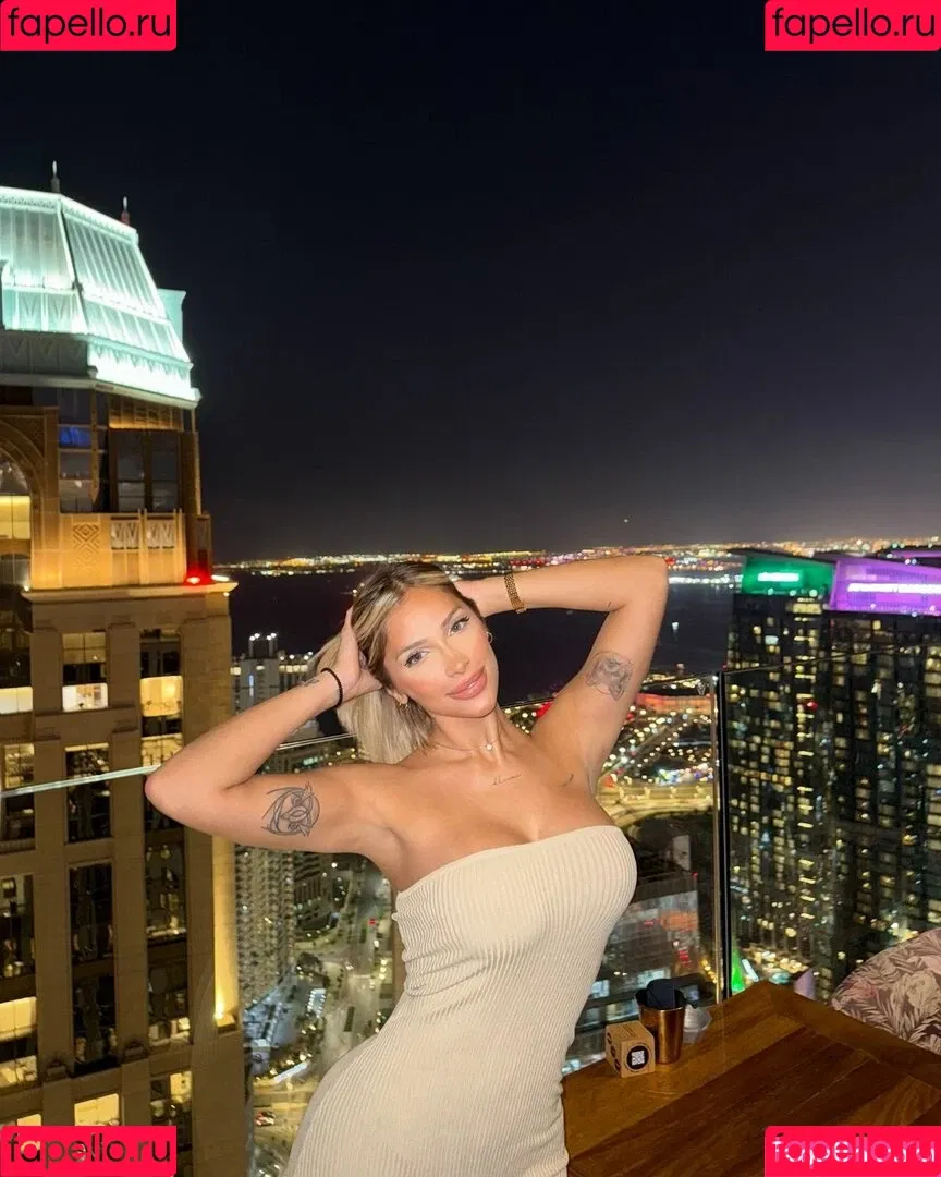 Antonella Mantovano / antomantovano Onlyfans Photo Gallery 