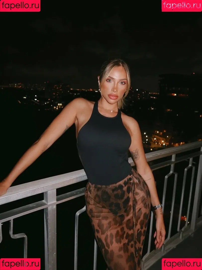 Antonella Mantovano / antomantovano Onlyfans Photo Gallery 