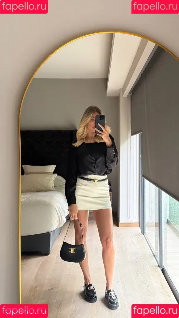 Antonella Mantovano / antomantovano Onlyfans Photo Gallery 