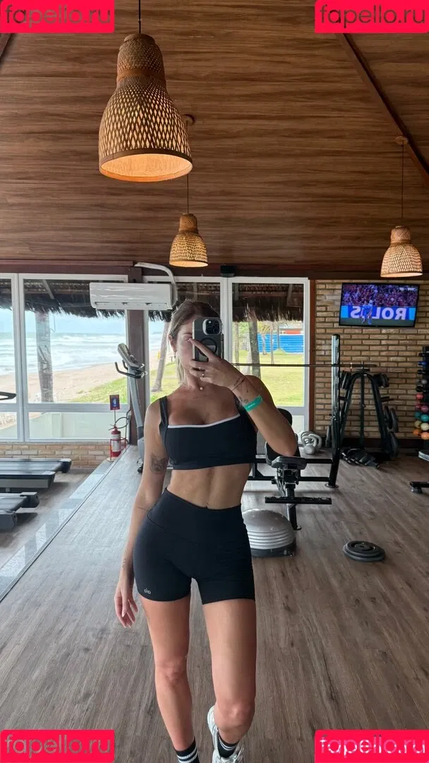 Antonella Mantovano / antomantovano Onlyfans Photo Gallery 