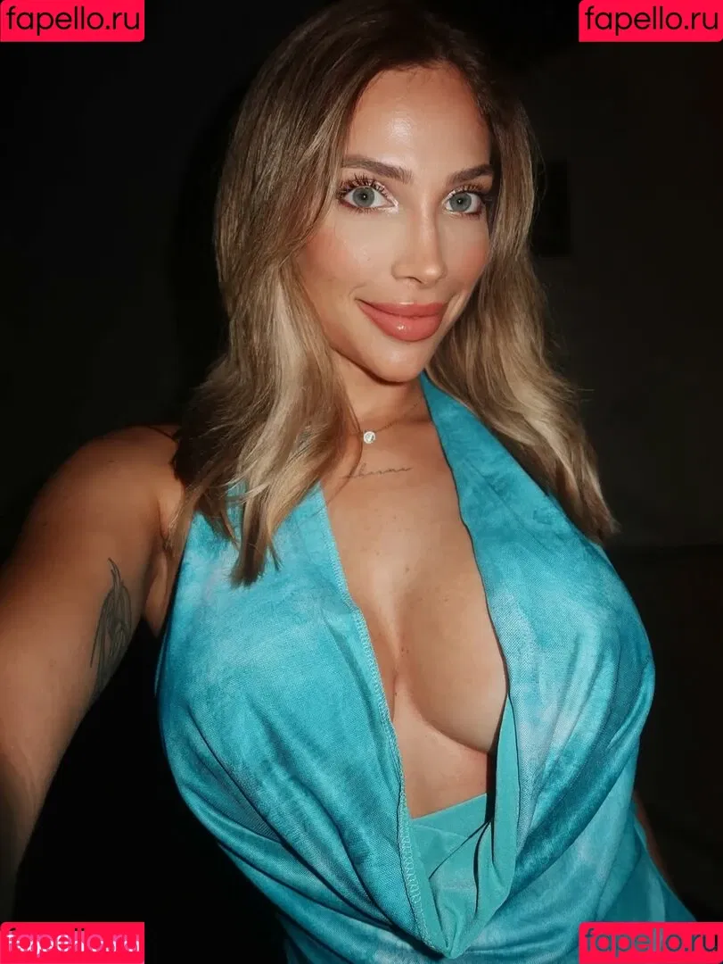 Antonella Mantovano / antomantovano Onlyfans Photo Gallery 