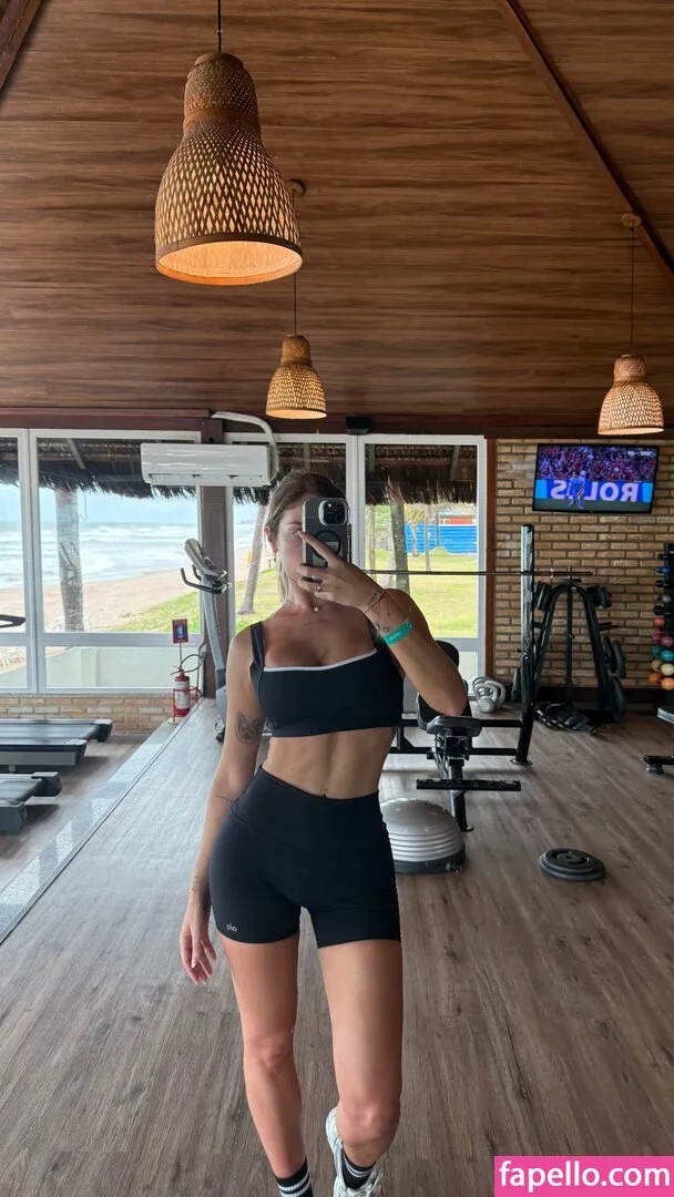 Antonella Mantovano / antomantovano Onlyfans Photo Gallery 