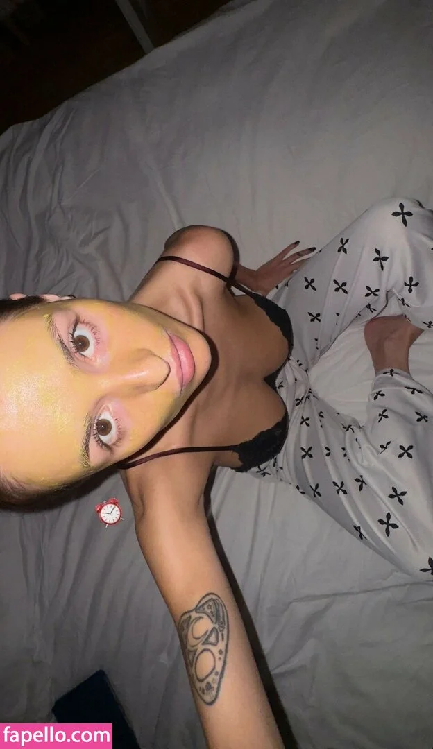 Rita Flores / ritaflores69 / yosoyveronica Onlyfans Photo Gallery 