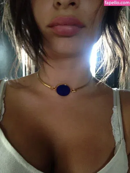 Emily Ratajkowski Onlyfans Photo Gallery 