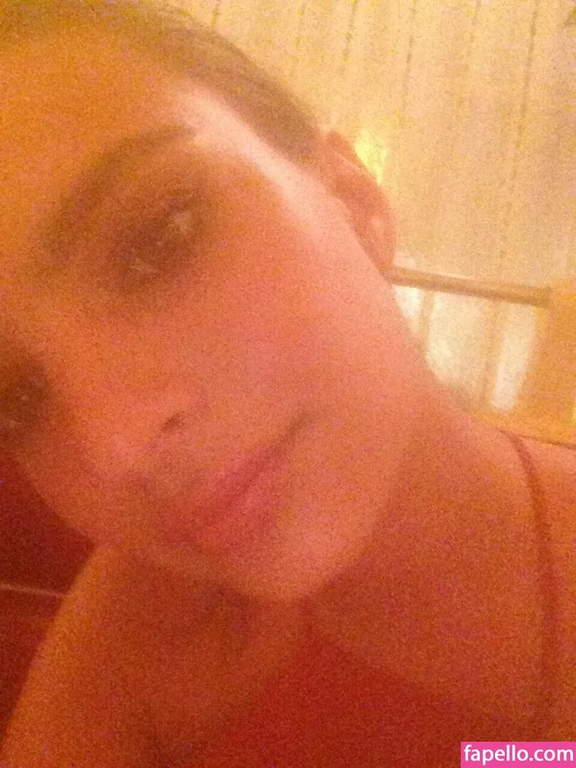 Emily Ratajkowski Onlyfans Photo Gallery 