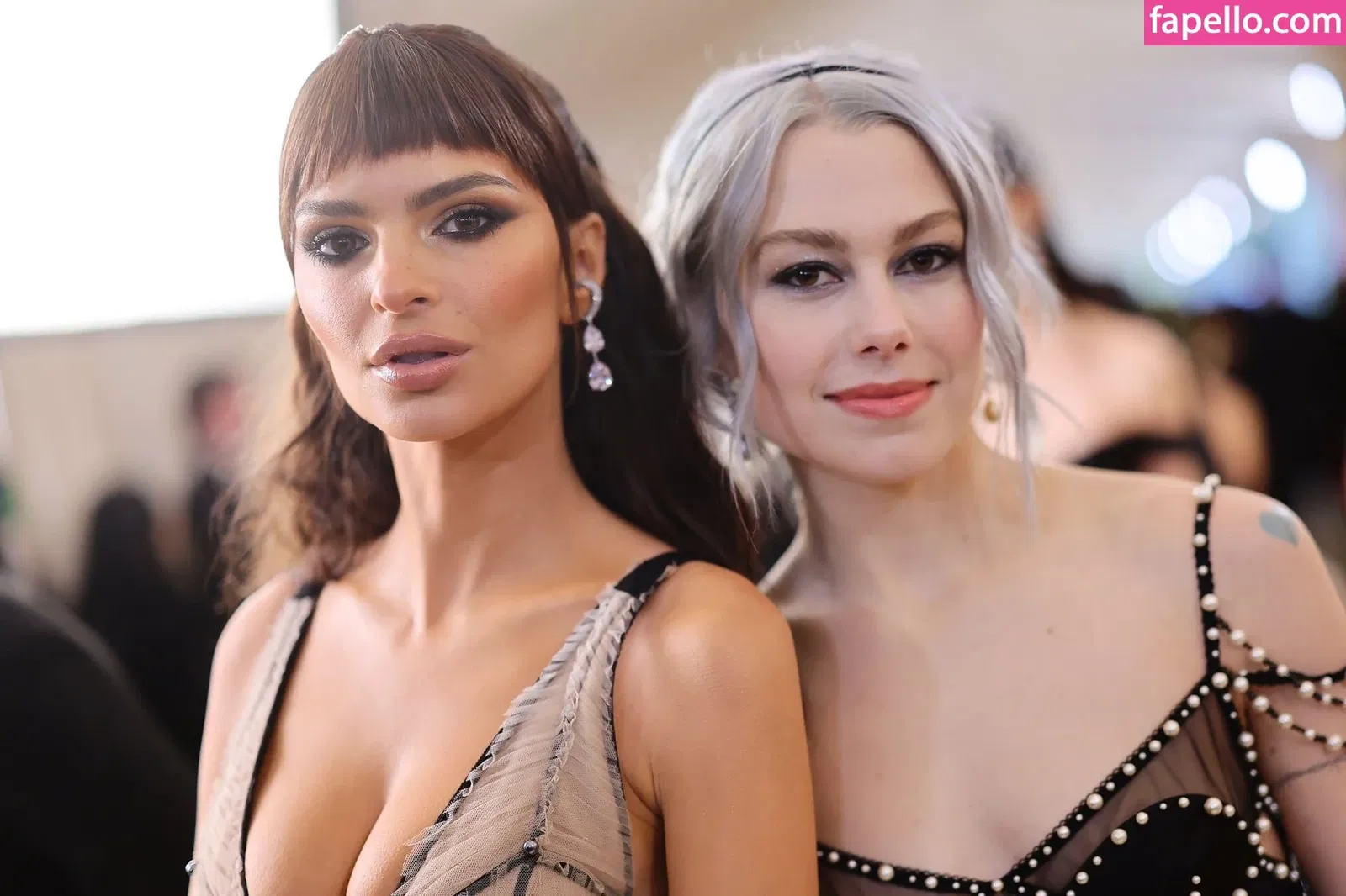 Emily Ratajkowski Onlyfans Photo Gallery 