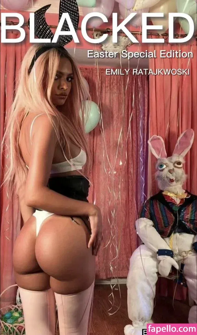 Emily Ratajkowski Onlyfans Photo Gallery 