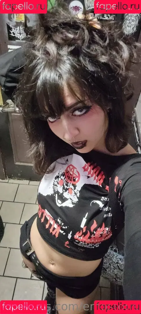 Emostonergorl / Obvious_Confusion699 / emo.stoner.gorl / smolstarcaster Onlyfans Photo Gallery 