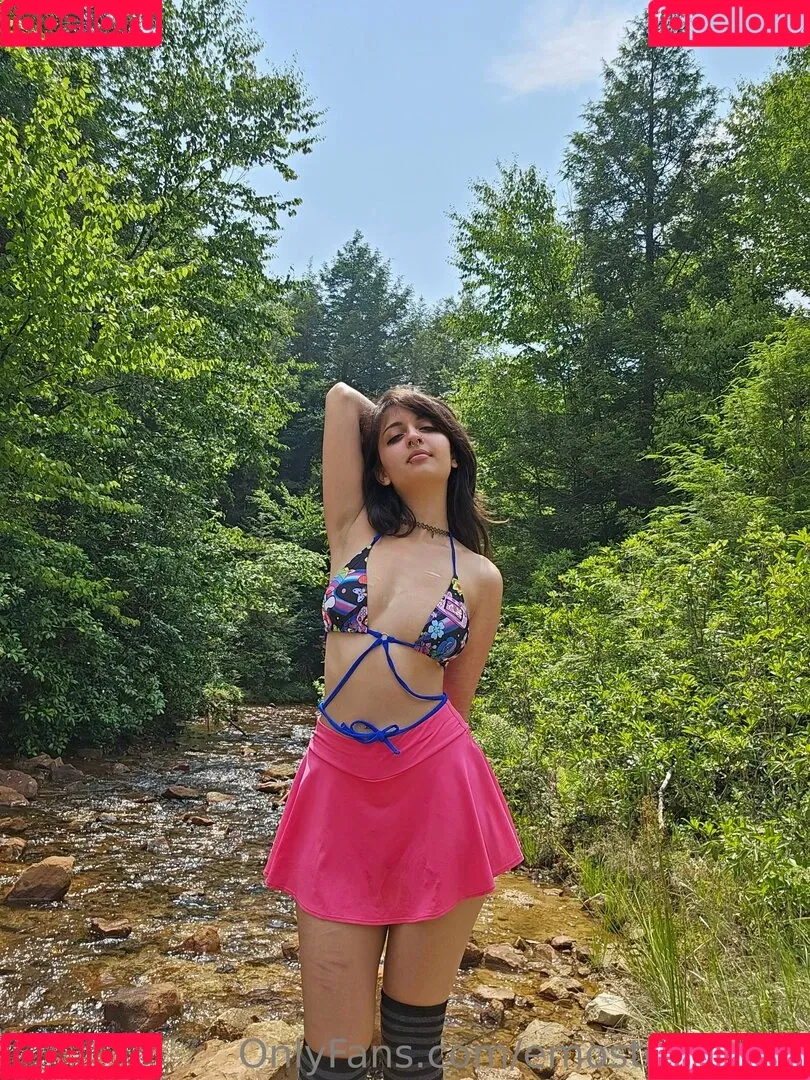 Emostonergorl / Obvious_Confusion699 / emo.stoner.gorl / smolstarcaster Onlyfans Photo Gallery 