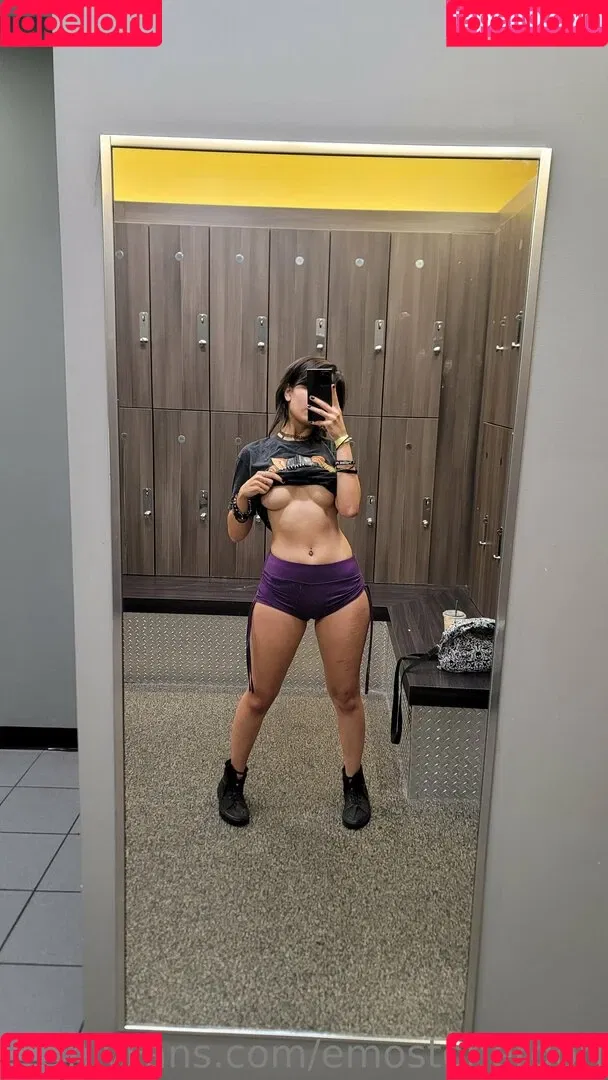 Emostonergorl / Obvious_Confusion699 / emo.stoner.gorl / smolstarcaster Onlyfans Photo Gallery 