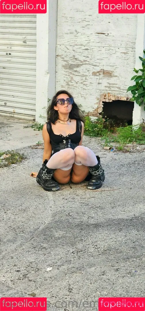 Emostonergorl / Obvious_Confusion699 / emo.stoner.gorl / smolstarcaster Onlyfans Photo Gallery 