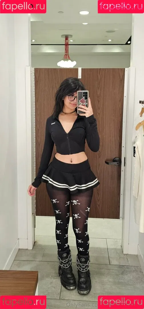 Emostonergorl / Obvious_Confusion699 / emo.stoner.gorl / smolstarcaster Onlyfans Photo Gallery 