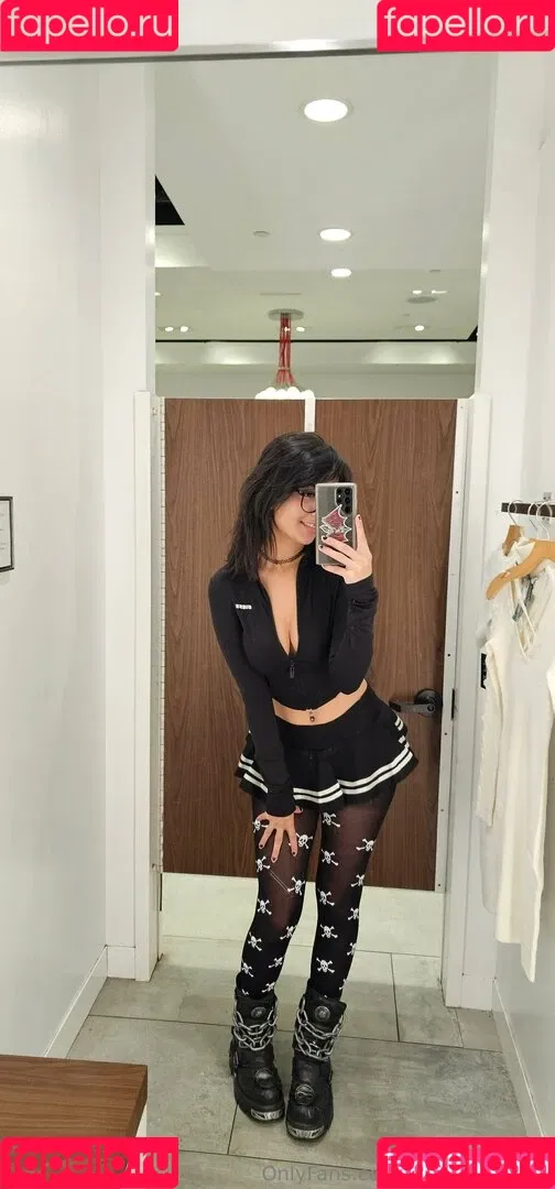 Emostonergorl / Obvious_Confusion699 / emo.stoner.gorl / smolstarcaster Onlyfans Photo Gallery 