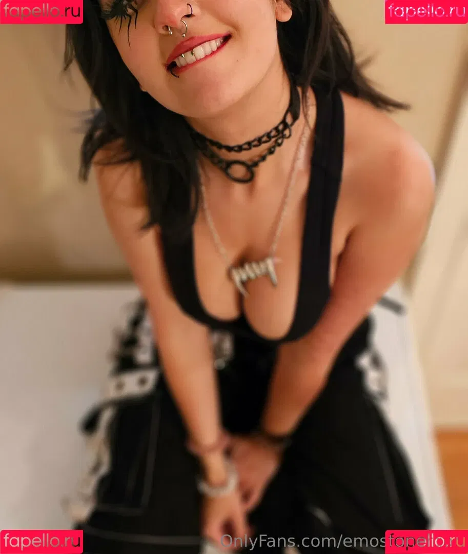Emostonergorl / Obvious_Confusion699 / emo.stoner.gorl / smolstarcaster Onlyfans Photo Gallery 